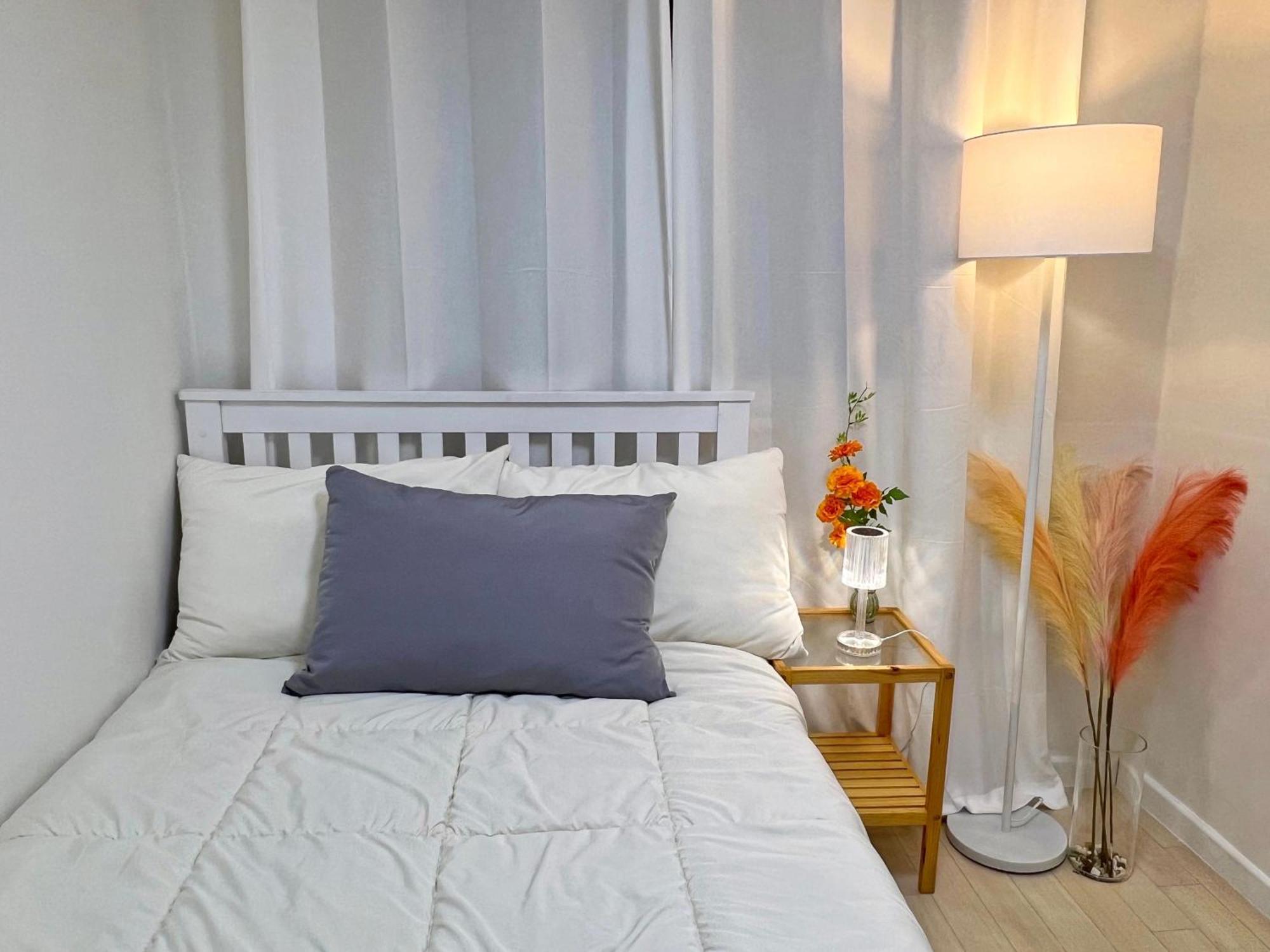 Apartment Hongdae Oyo Stay, Free Luggage Keeping, Hongdae Station Line And Airport Train